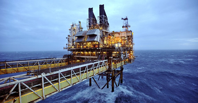 Giá dầu phục hồi khi sản lượng OPEC giảm về đáy 6 tháng